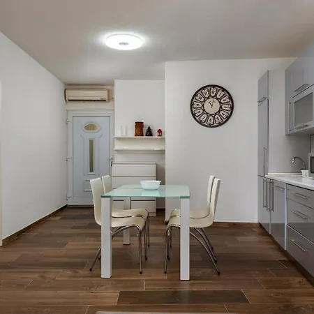 Fuer 2 Personen Ca 55 Qm In Pula, Istrien Istrische Riviera